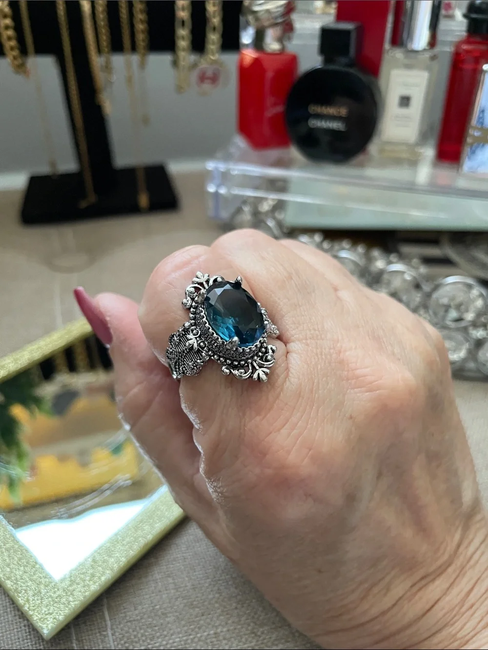 ✨Vintage-Inspired Blue Gemstone Statement Ring✨Size 10 NEW